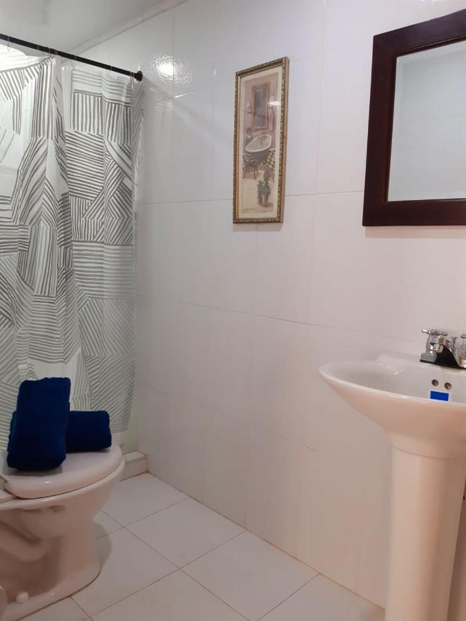 Joebi'S House Walking Distance To Rocky Cay Beach Ideal For Families Or Groups Buenavista  Esterno foto